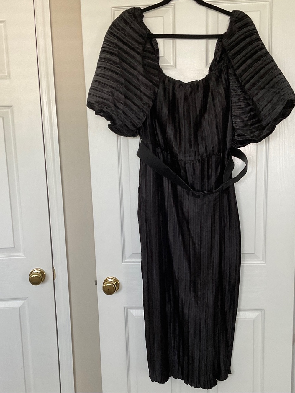 City Chic Black Puff-Sleeve Midi Dress - NWT